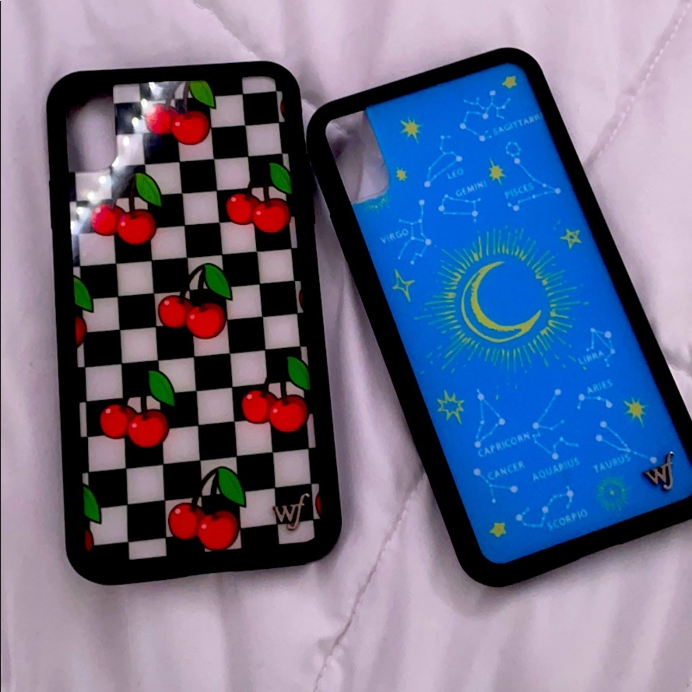 Wildflower case bundle, Fits an iphone x max